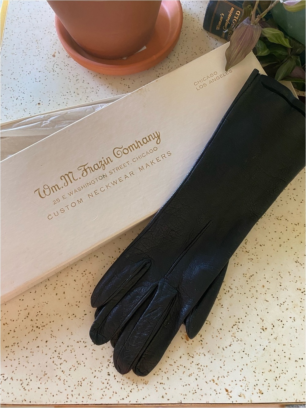 Wm. M. Frazin Tomhany genuine leather custom made vintage black gloves small